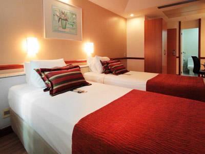 Bristol Merit Hotel 4*